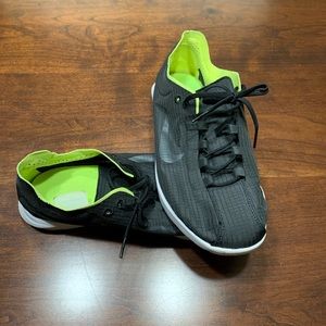 Men’s Nike shoes size 9.5